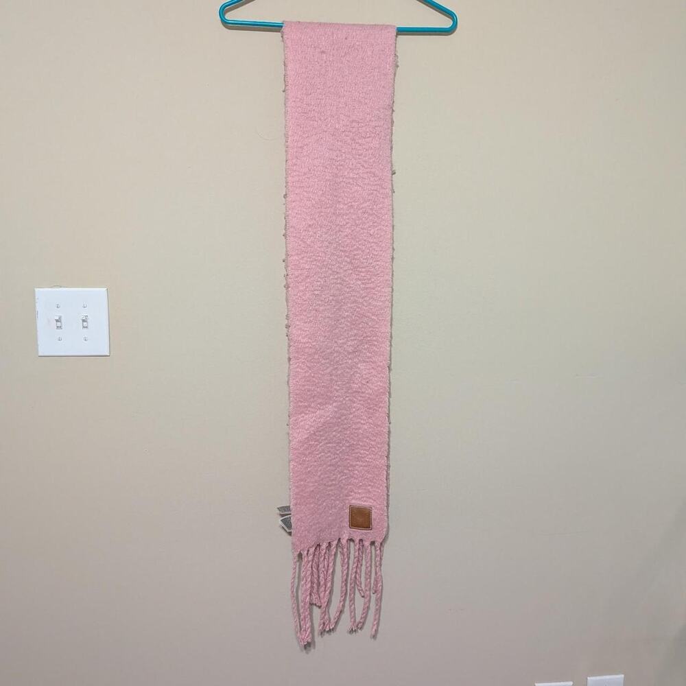 H&M Coquette Pink Cozy Scarf With Textured Weave And Fringe